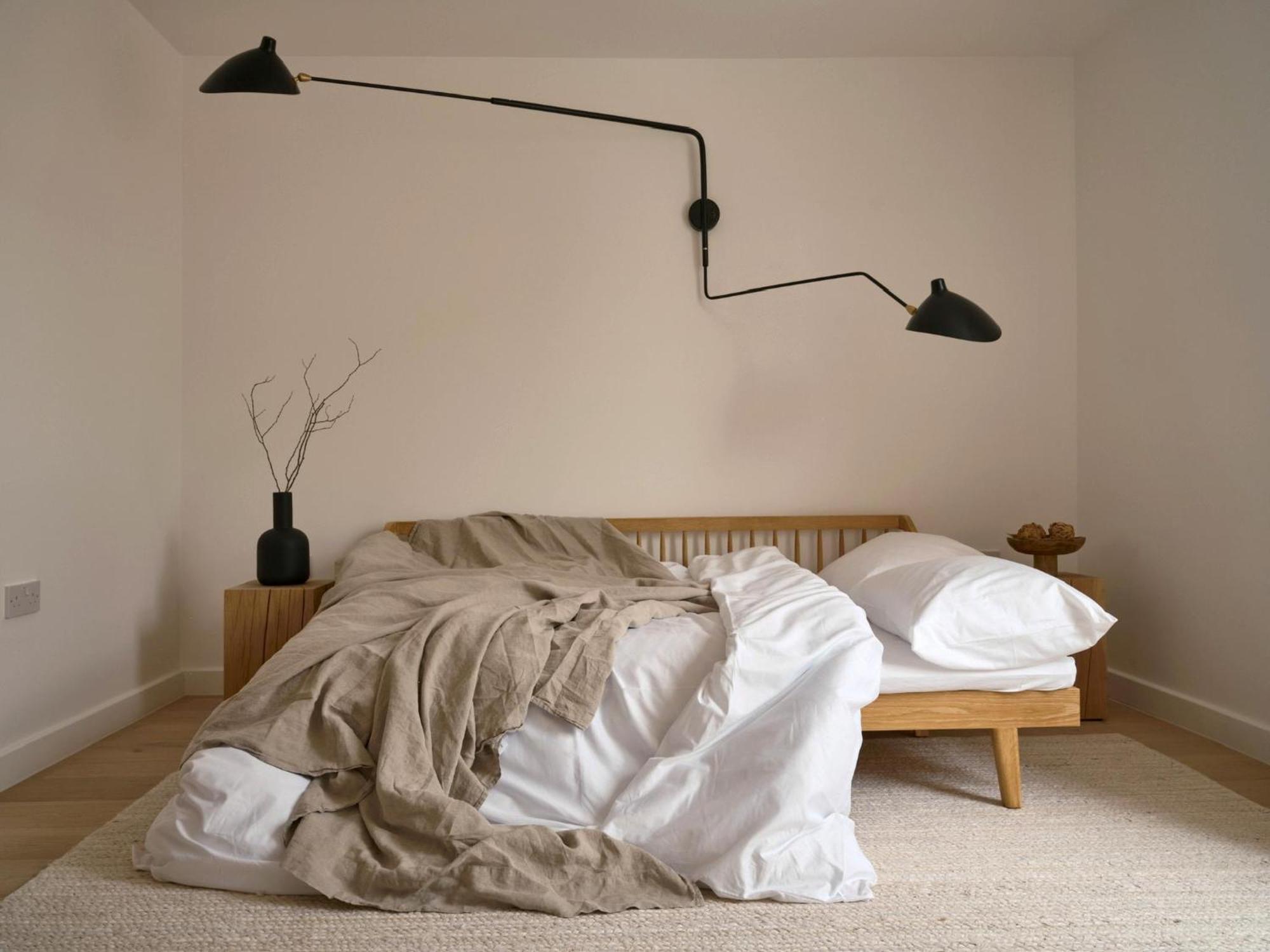 Japandi Chic 1br Bright Functional Designer Flat