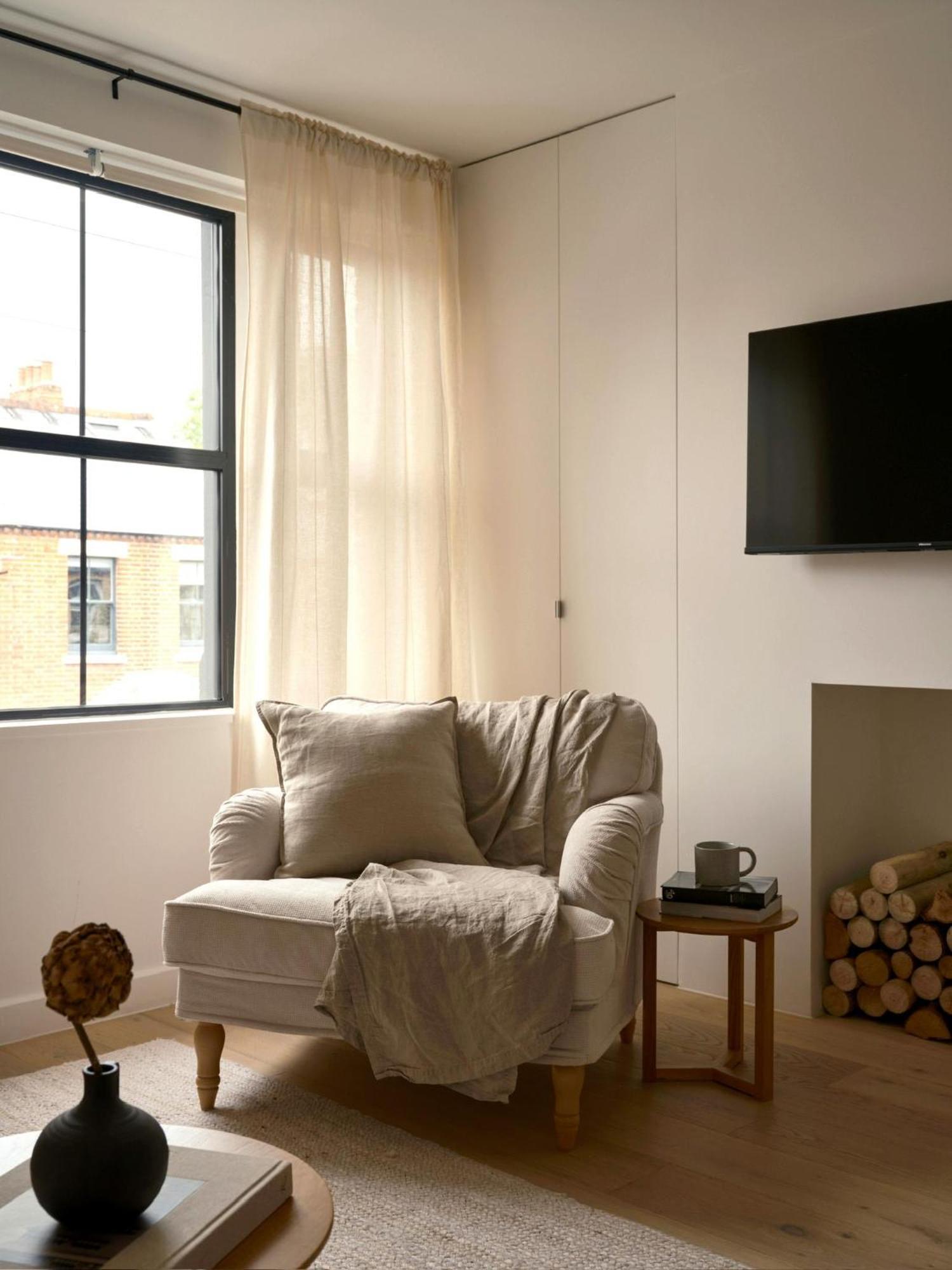 Japandi Chic 1br Bright Functional Designer Flat Apartment *